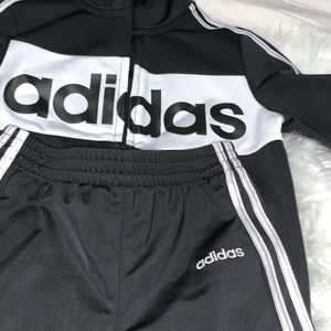 Adidas infant set